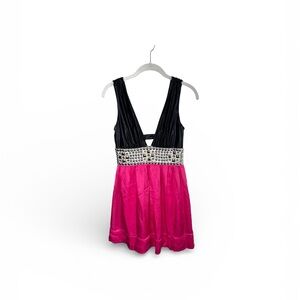 Bebe Black & Pink Studded Mini Plunge Dress Exposed Zipper Size XS